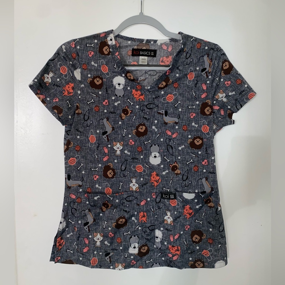 Koi Basics Gray Veterinary Technician Scrub Top - Women’s Size XXS